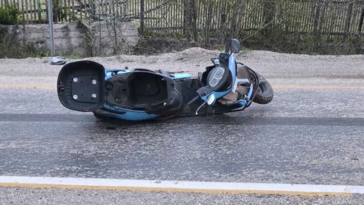 Otomobille çarpışan motosikletin sürücüsü hayatını kaybetti