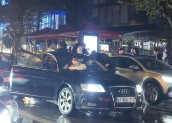 Bağdat Caddesi'nde Galatasaray taraftarlarına tepki