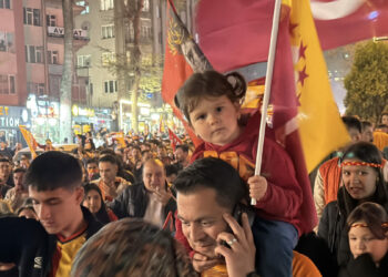 Kütahya'da Galatasaray'ın şampiyonluğu coşkuyla kutlandı