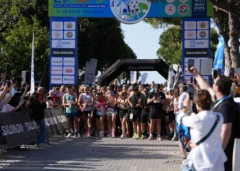 Çeşme Yarı Maratonu’nda ödüller sahiplerini buldu
