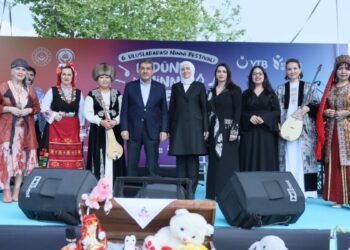 ‘Uluslararası Ninni Festivali’nde Anneler Günü’ne özel ezgiler seslendirildi