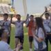 Şampiyonluk kutlamalarında futbolcudan sürpriz evlilik teklifi