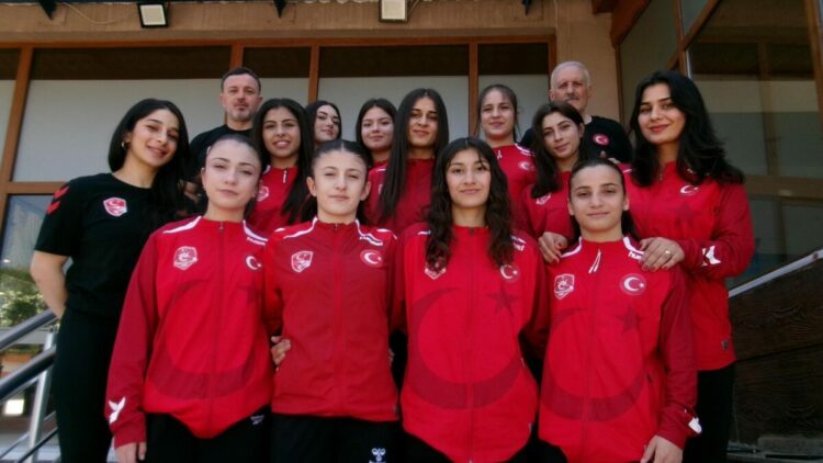 U17 Avrupa Güreş Şampiyonası Bulgaristan’da başlıyor
