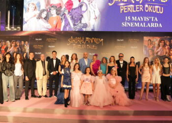 Sihirli Annem’e festival gibi gala