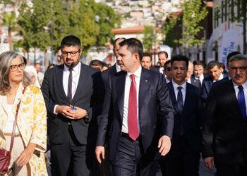 Bakan Kurum: Asrın inşasını dünyaya gösterdik