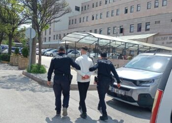 Düğün konvoyundaki aracından pompalı tüfekle ateş eden sürücü gözaltına alındı