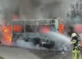 Diyarbakır'da öğrenci servisi alev alev yandı