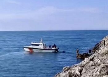 Zıpkınla balık tutmak için dalış yaptı, 15 metre derinlikte baygın halde bulundu
