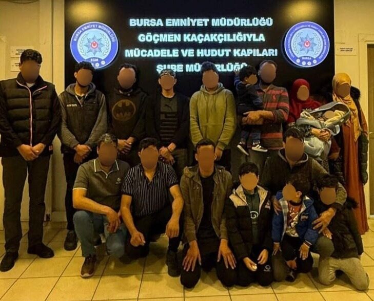 Bursa'da göçmen kaçakçılığı operasyonu; İstanbul'dan İzmir'e gitmek için 20 bin lira vermişler