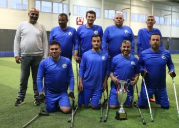 ‘Hayata sporla bağlan’ sloganıyla kurdukları ampute futbol takımını yeniden Süper Lig’e taşıdılar