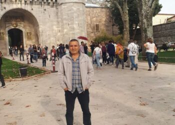 Tartıştığı komşusunu öldürüp, intihar etti