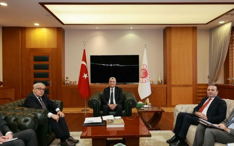 Bakan Bolat, Rusya ve İtalya büyükelçileri ile görüştü