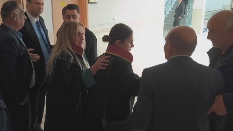 Kars’ta 'Aynalı Köşk' davasının duruşmasında gerginlik