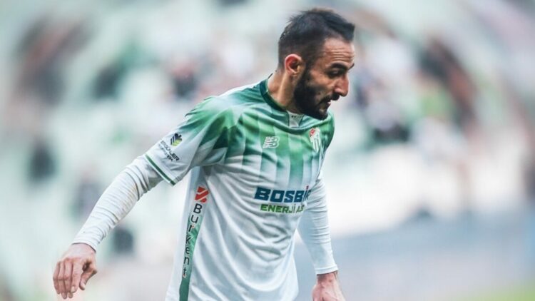 Bursaspor’da ayrılık rüzgarı sürüyor: Hamza Gür’e veda