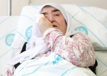 Göğsünden ameliyatla 7 kilo 750 gram kitle çıkarıldı