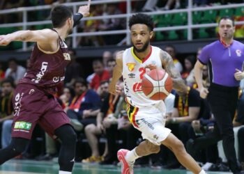 Göztepe - Parmos Bordo BK: 73-71
