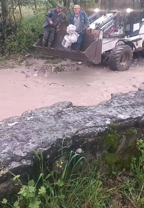 Karabük’te sağanak etkili oldu; mahsur kalan 3 kişi kurtarıldı