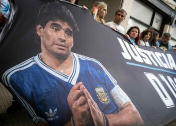 Maradona’nın ölümüne ilişkin yürütülen davada iki doktor hakim karşısına çıktı