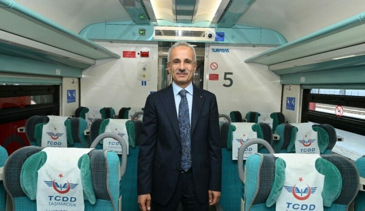 Bayramda demir yolunda 18 bin 644 kişilik kapasite artışı