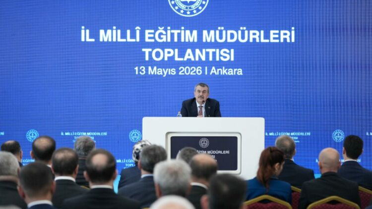Bakan Tekin, il milli eğitim müdürleriyle bir araya geldi