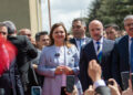 AK Parti'ye geçen Burcu Köksal'a, Afyonkarahisar Belediyesi önünde mehterli karşılama
