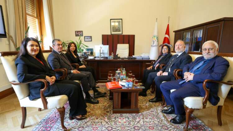 CHP heyeti, Meclis'te muhalefet partilerini ziyaret etti