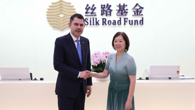 Bakan Kurum, İpek Yolu Fonu Yönetim Kurulu Başkanı Zhu ile görüştü