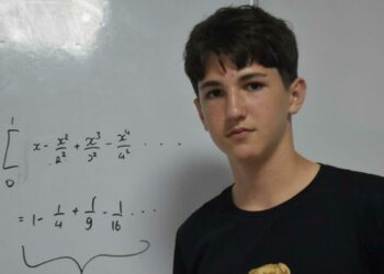 Doruk, Almanya'daki matematik olimpiyatlarında dünya birincisi oldu