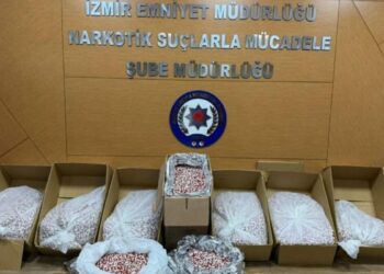 İzmir'de 11 milyon 904 bin 456 sentetik hap ele geçirildi