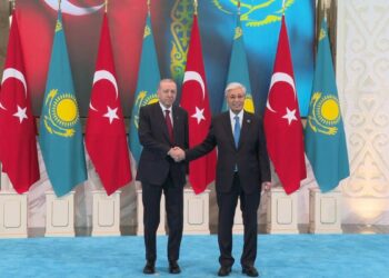 Cumhurbaşkanı Erdoğan, Kazakistan Cumhurbaşkanı Tokayev ile bir araya geldi