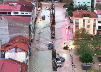 AFAD: Samsun ve Çankırı'da selin yol açtığı olumsuzluklara 1513 personelle müdahale edildi