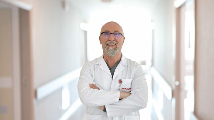 'Prostat büyümesi, 40 yaş sonrası erkekleri tehdit ediyor'