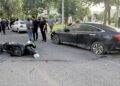 Park halindeki otomobile çarpıp ikiye bölünen motosikletin sürücüsü yaralandı
