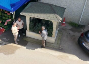 'Gizemli mezar'ın sırrının çözülmesi için bakanlığa başvurdu