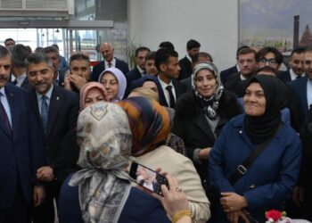 Bakan Çiftçi, Erzurum'da
