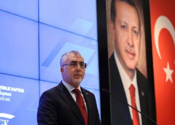 Bakan Işıkhan: Dünyanın gıptayla takip ettiği sosyal güvenlik sistemimiz var