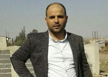 Şarampole devrilip alev alan kömür yüklü TIR'ın şoförü öldü