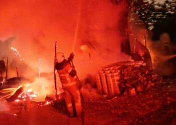 Bursa'da barakada çıkan yangın söndürüldü