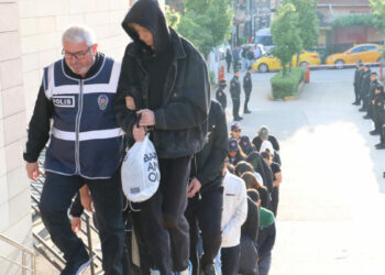 Eskişehir'de, yasa dışı bahis operasyonu şüphelileri adliyede