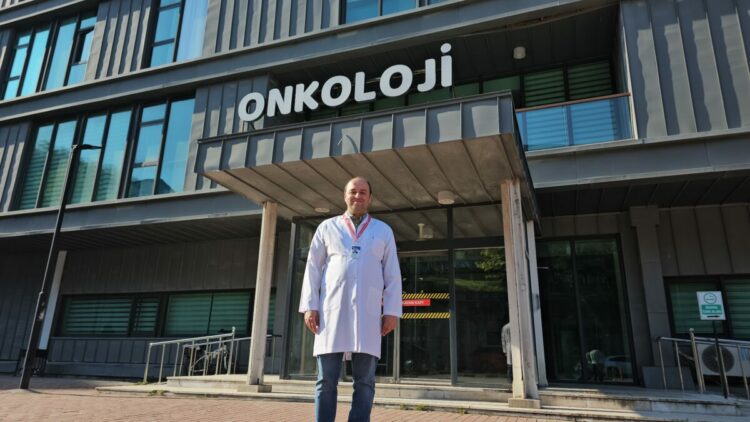 Tıbbi Onkoloji Uzmanı Karahan: Sanal medyada kanser hastalarını suistimal edenler olabilir
