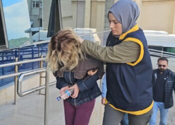 Ev sahibi olma vaadiyle vatandaşları dolandıran çift yakalandı