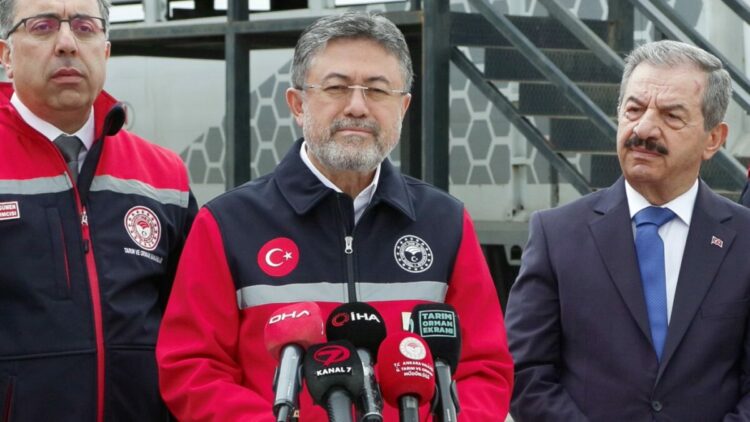 Bakan Yumaklı: Kurbanlık hayvan arzında problem yok