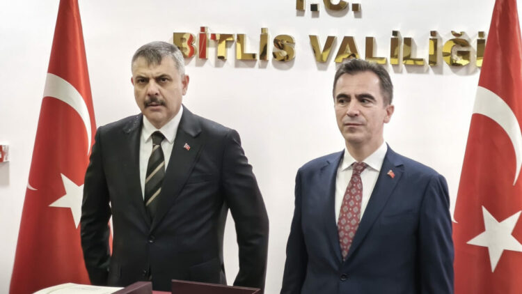 Bakan Çiftçi, Bitlis’te