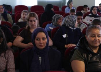 Esenyurt’ta vatandaşlar için 'bir günlüğüne üniversiteli olmak' etkinliği