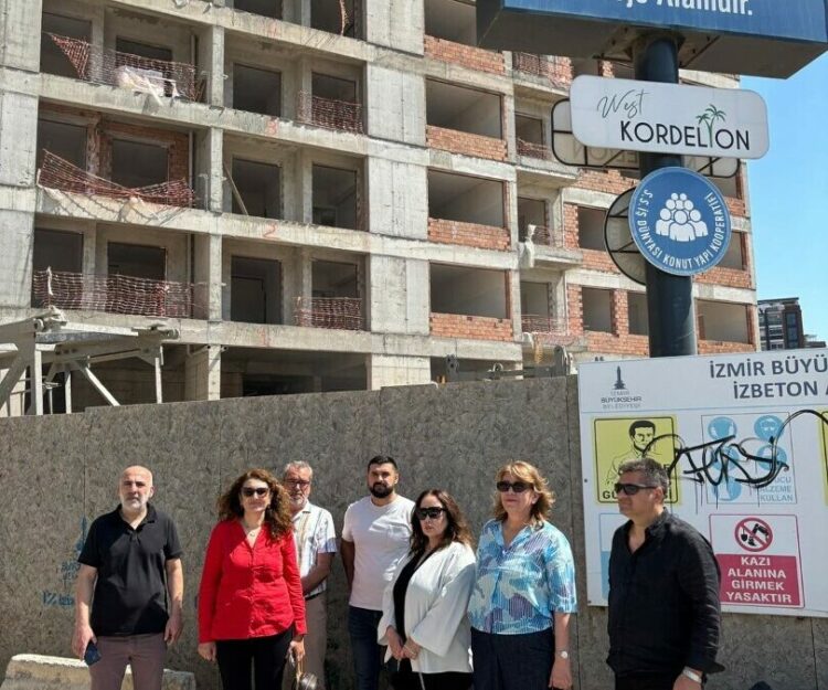Örnekköy Kentsel Dönüşüm Projesi'nde 'inşaatlar durduruldu' tepkisi