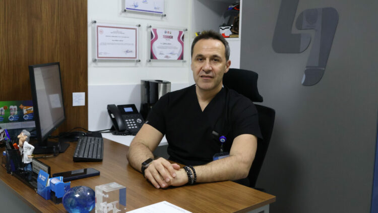 Lokman Hekim Akay Hastanesi’nde Toumai cerrahi robotu ile torasik kurulum gerçekleştirildi