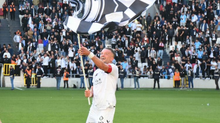 Altay'da 6 futbolcu serbest kalacak