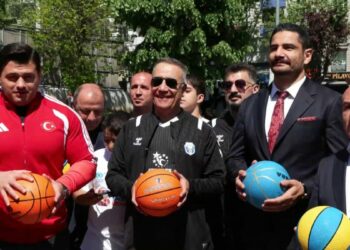 Sultangazi’de ‘3x3 Uluslararası Basketbol Turnuvası’ başladı