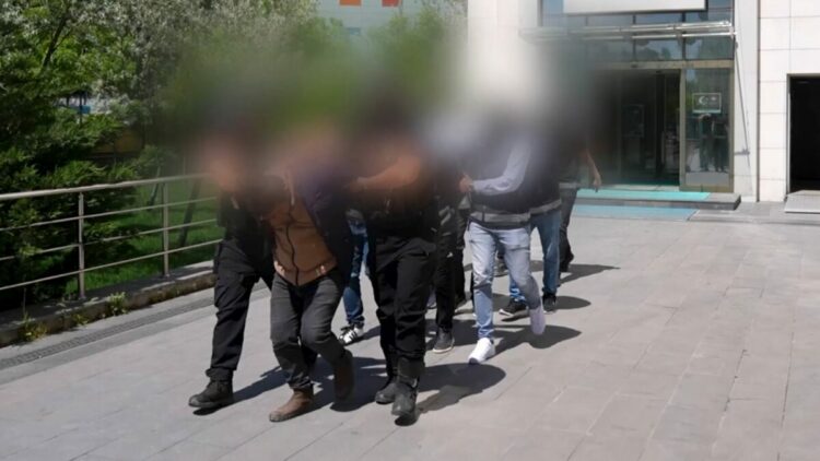 Ankara'da 27 kilogram esrar ele geçirildi; 4 gözaltı