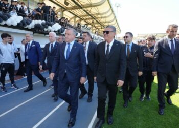 Bakan Osman Aşkın Bak: Beşiktaş’ın Türk sporuna çok kıymetli hizmetleri var / Metin ve fotoğraf eklendi